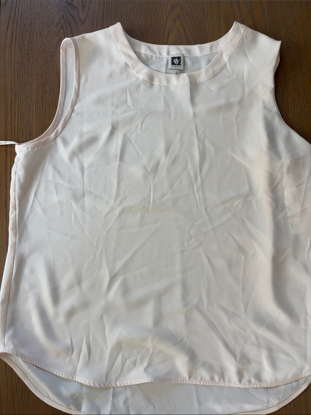 Anne Klein light weight tank top. Xl